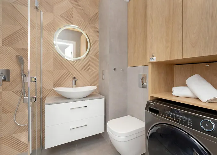 Bright Beige With Furnished Balcony And Parking In By Renters アパート グダニスク